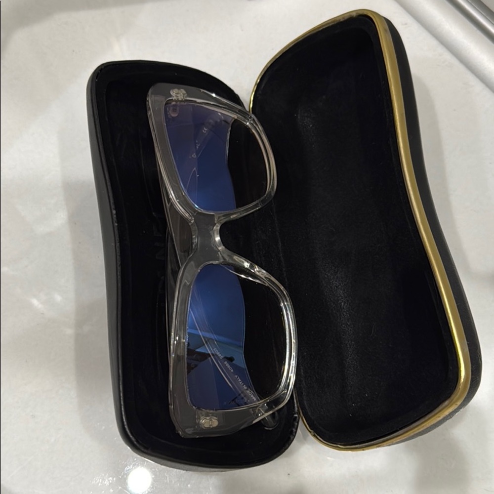 CHANEL glasses